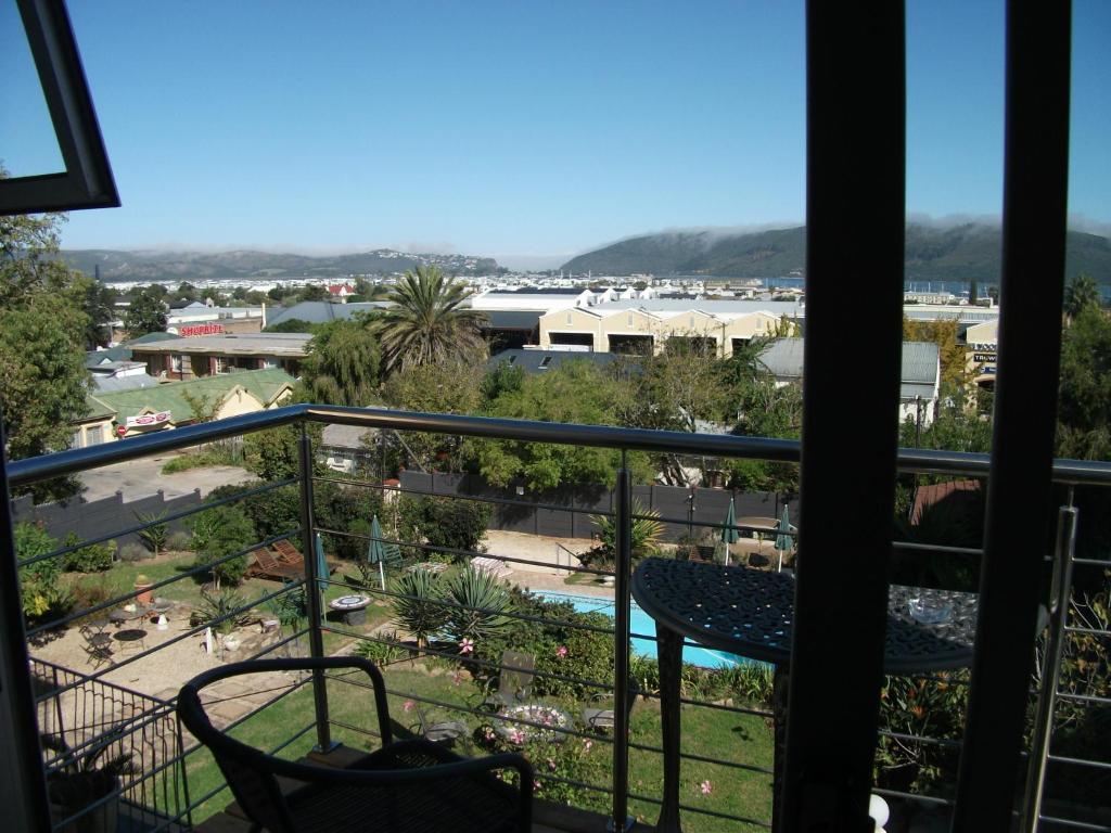 Aestas Bed & Breakfast Knysna Rum bild
