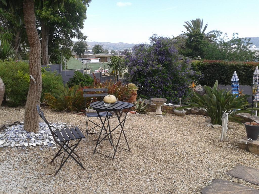 Aestas Bed & Breakfast Knysna Exteriör bild
