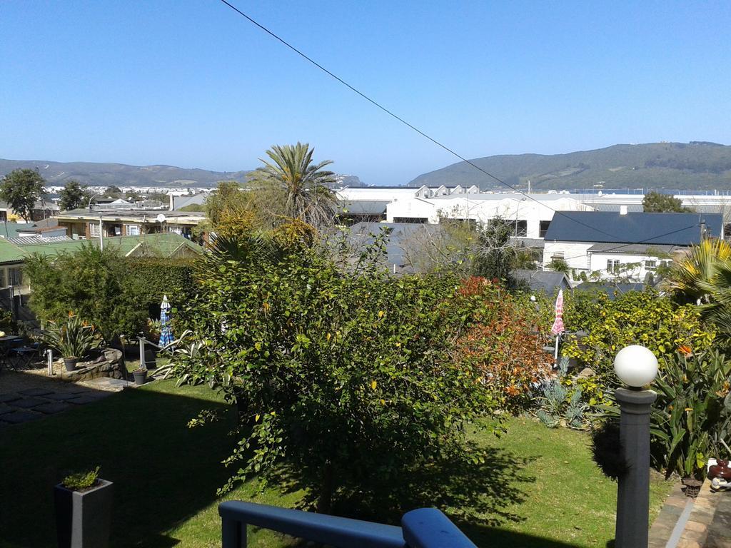 Aestas Bed & Breakfast Knysna Exteriör bild