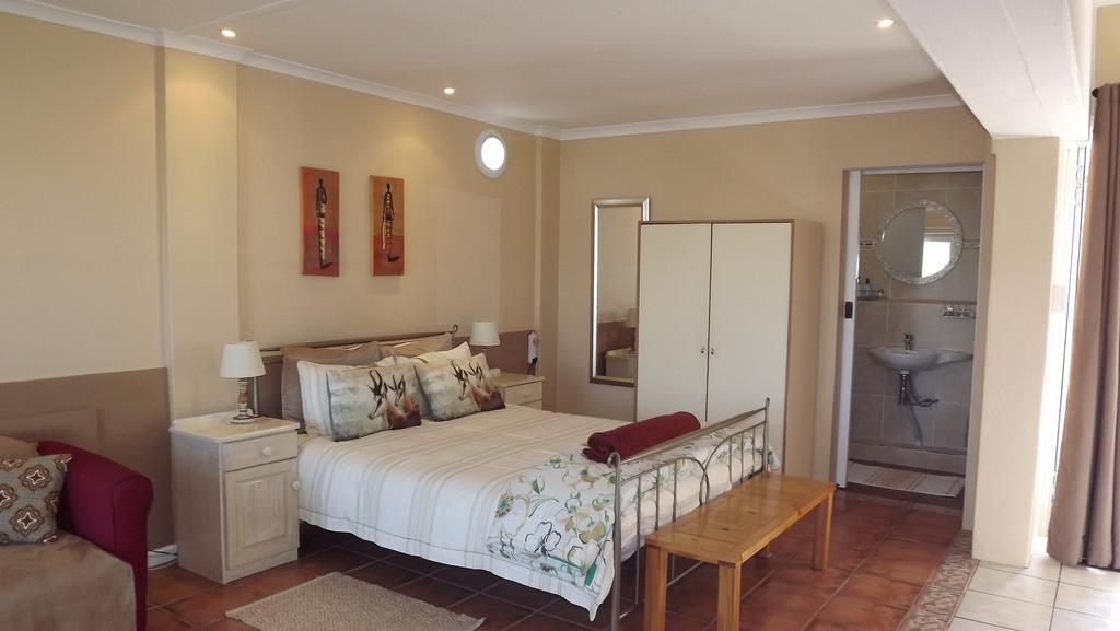 Aestas Bed & Breakfast Knysna Exteriör bild